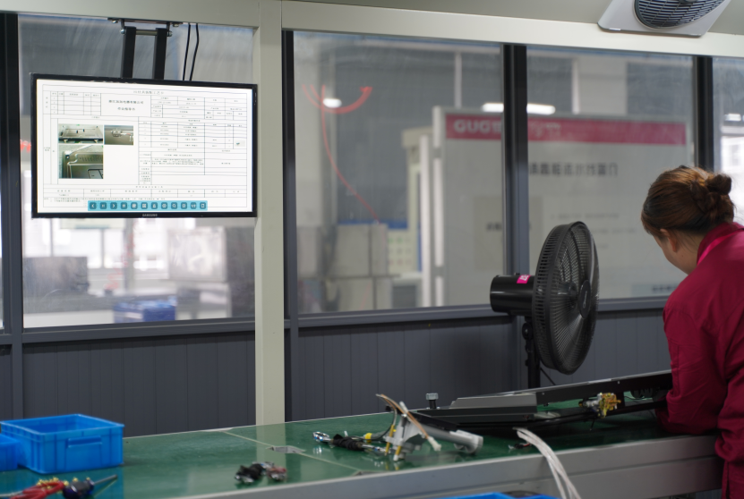 今天，一不小心就潛入了一家工廠……