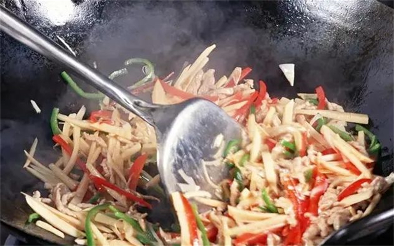 佳歌集成灶預(yù)?？忌鷤兤扉_(kāi)得勝，金榜題名！